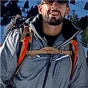 Doy clases de programación para todo aquel que simplemente tenga curiosidad, trabajos que hacer o asignaturas